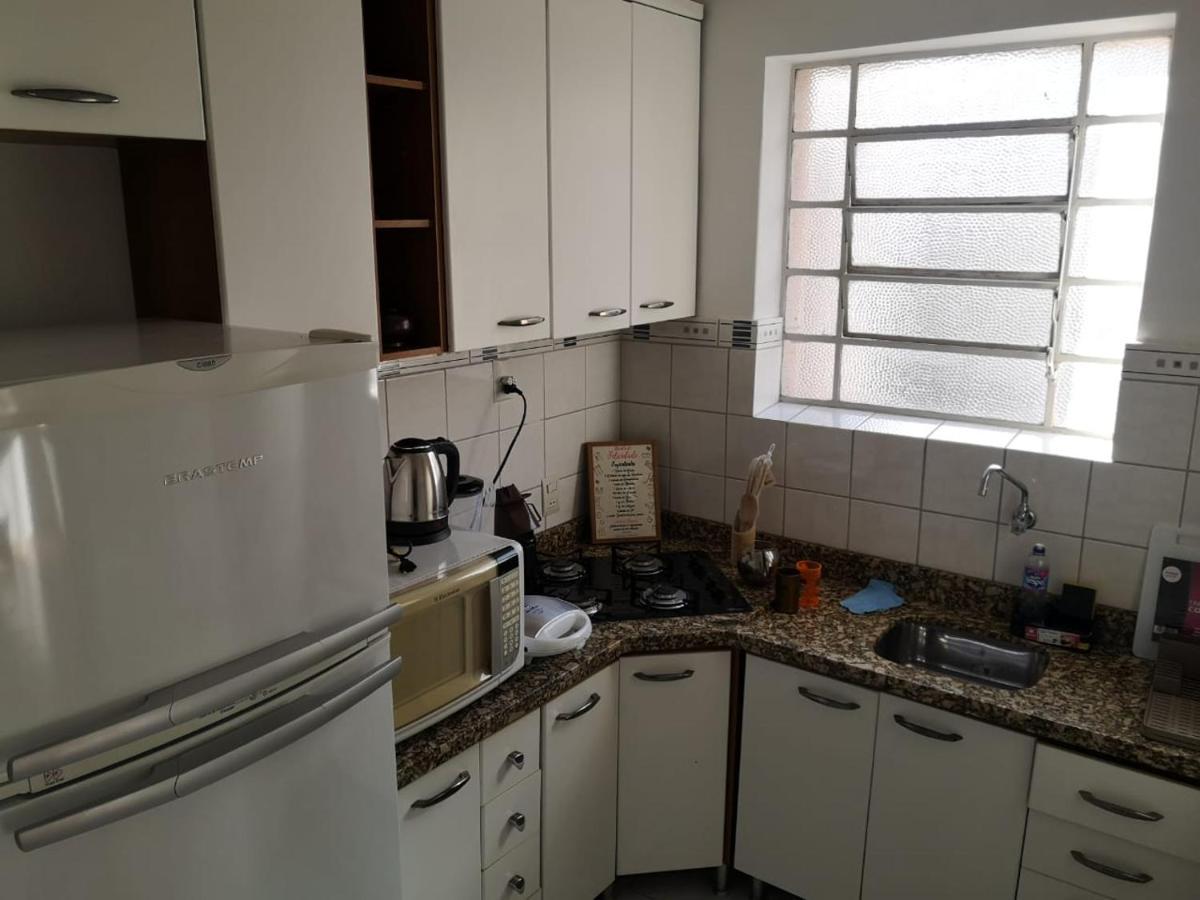 Ensolarado E Espacoso Quarto/Sala No Coracao De Poa ポルト・アレグレ エクステリア 写真